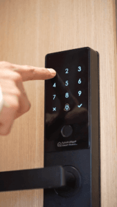 صور.00_19_46_032.Still106